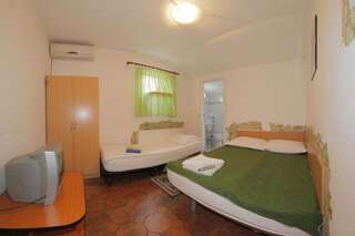 Отели типа «постель и завтрак» Pensiunea Bianco Nero Тимишоара Двухместный номер с 1 кроватью-7